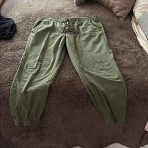 Women’s GAP Green JoggerS